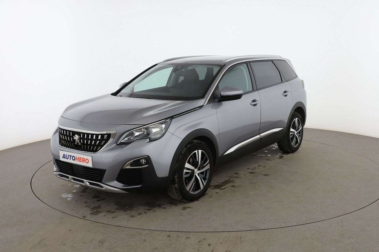 peugeot 5008 2020 /