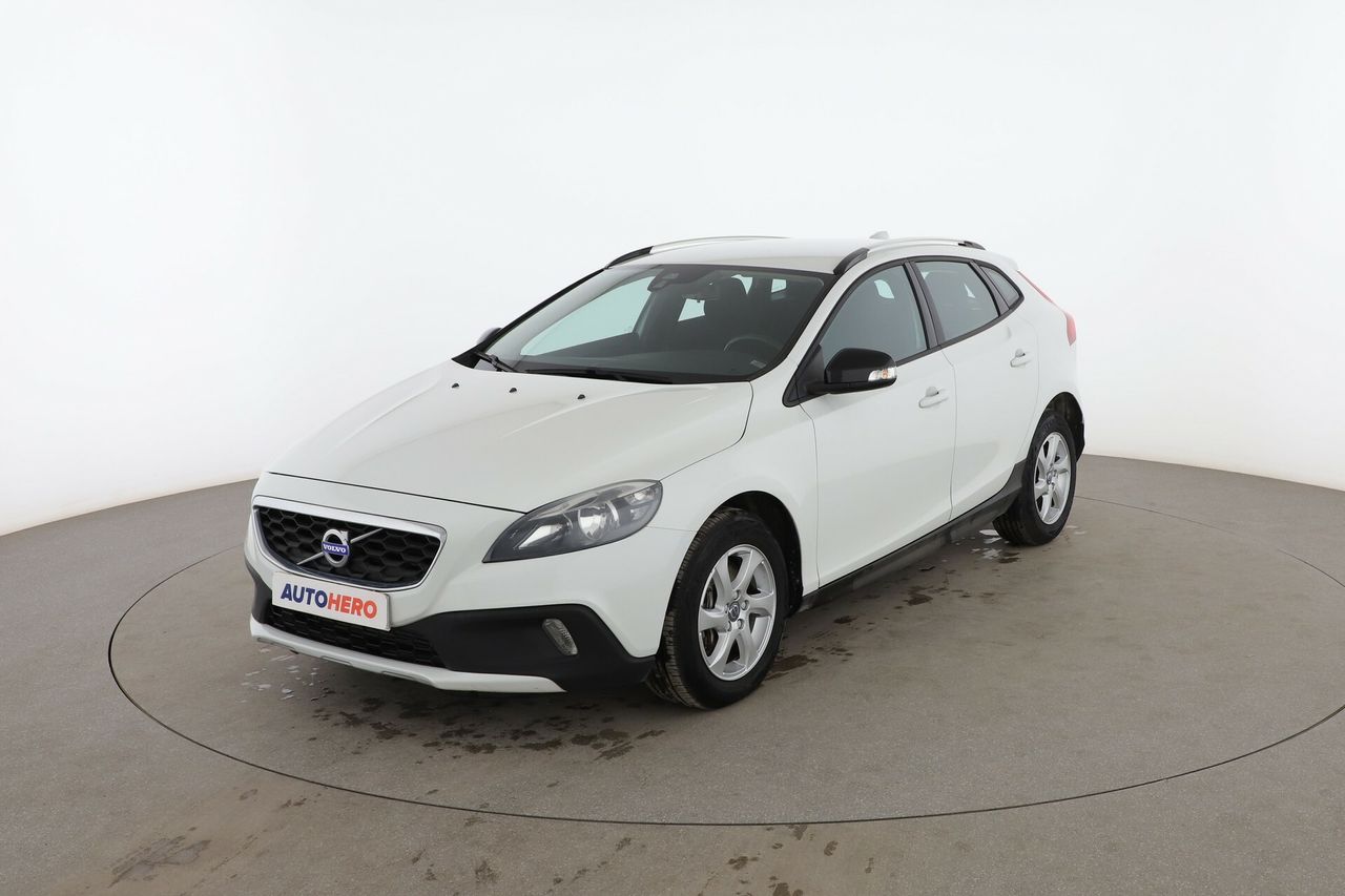 volvo v40 2015 /