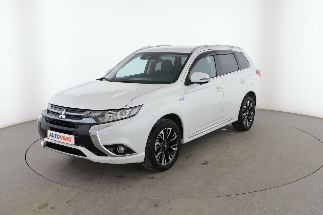 mitsubishi outlander 2018 /