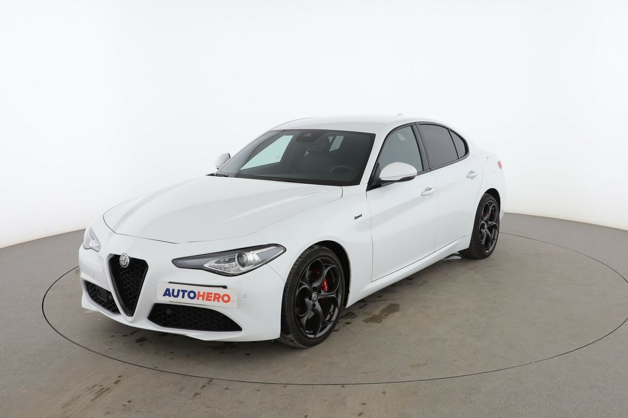 foto de alfa romeo giulia 2021 de segunda mano