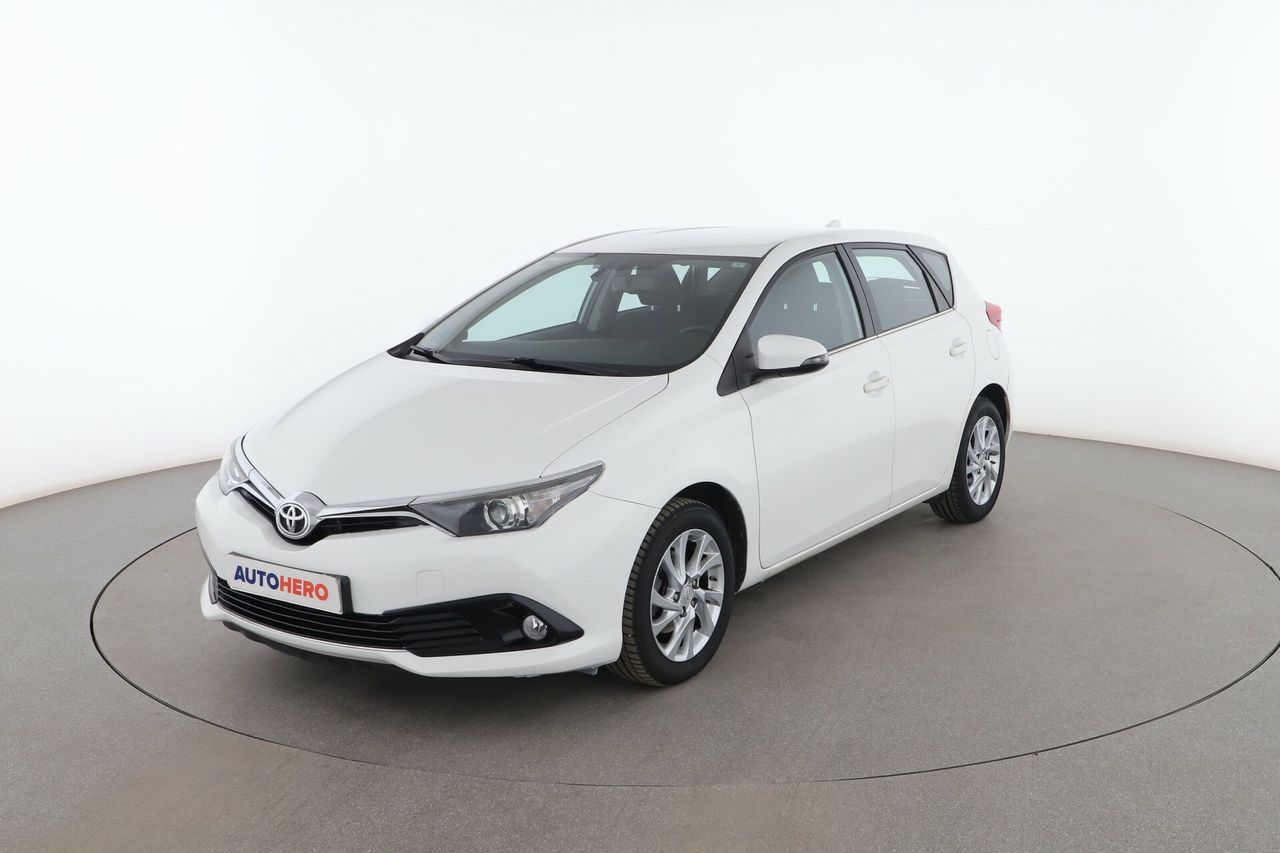 toyota auris 2015 /