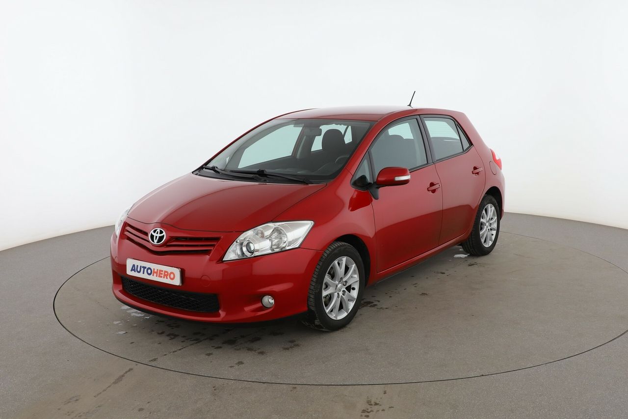 toyota auris 2012 /