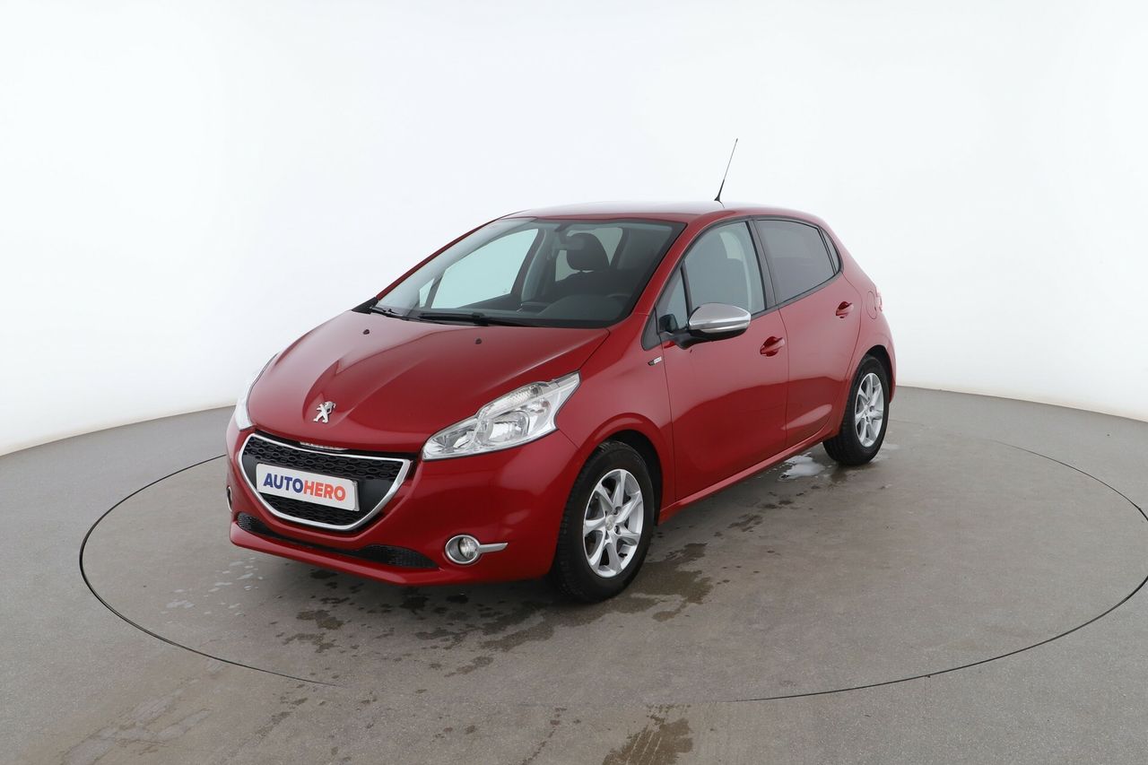 peugeot 208 2014 /