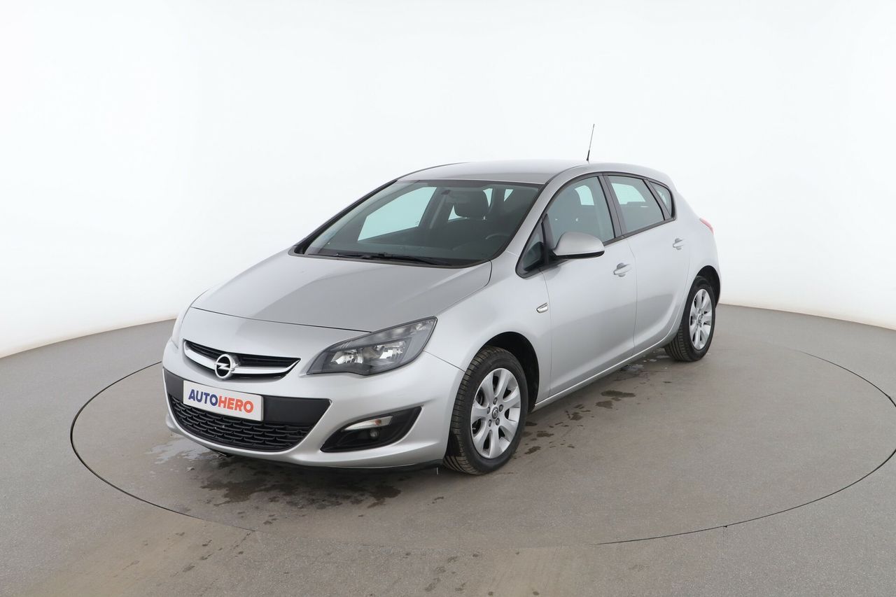 opel astra 2015 /