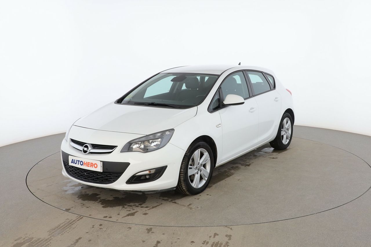 opel astra 2015 /
