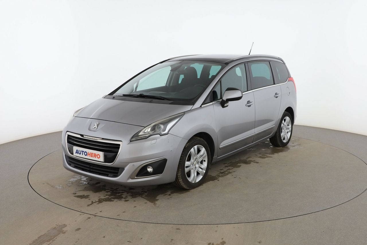 peugeot 5008 2015 /