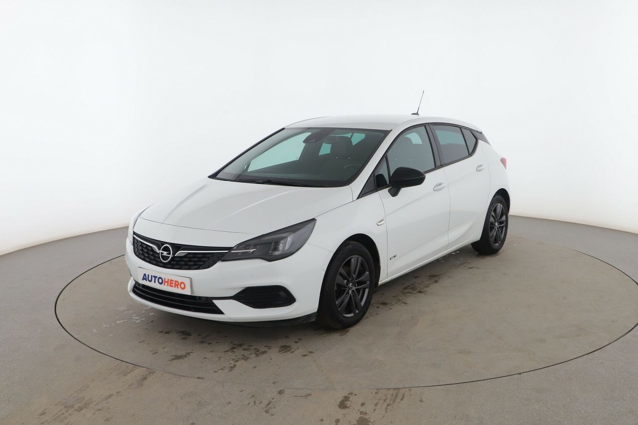 opel astra 2021 /