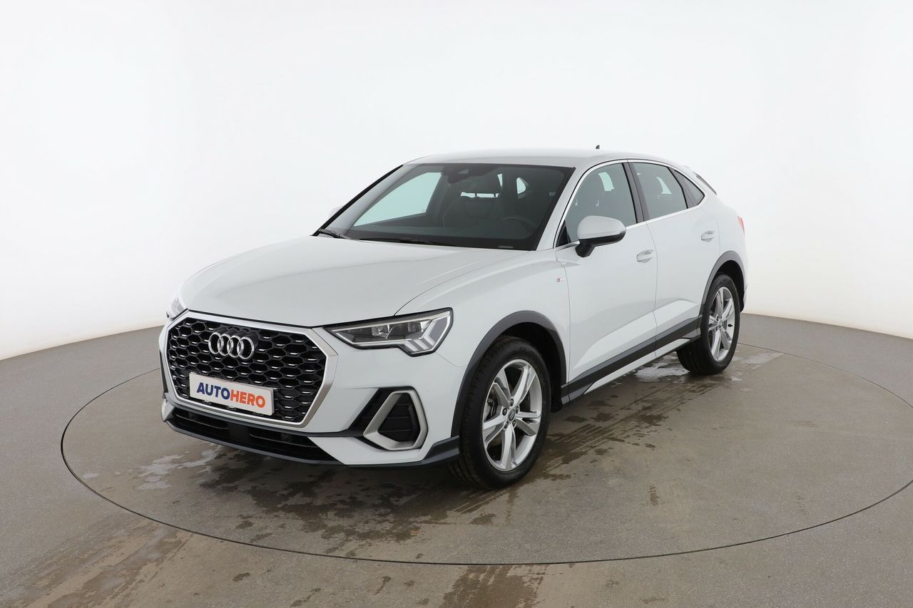 audi q3 2020 /