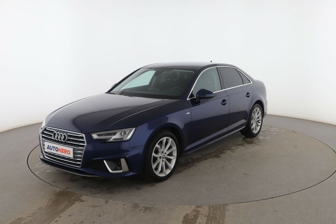audi a4 2019 /