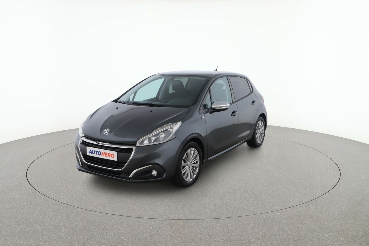 peugeot 208 2017 /