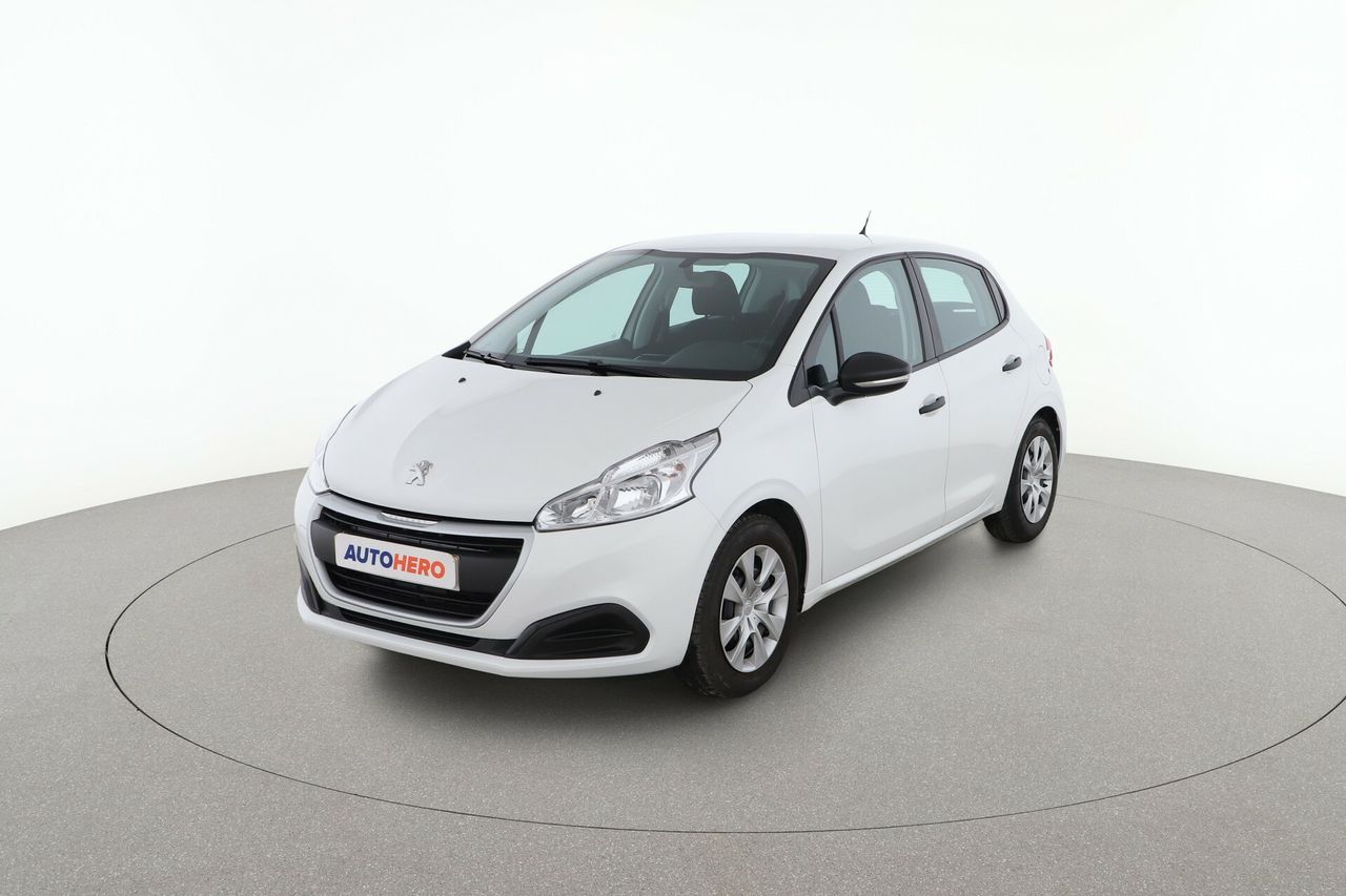 peugeot 208 2018 /