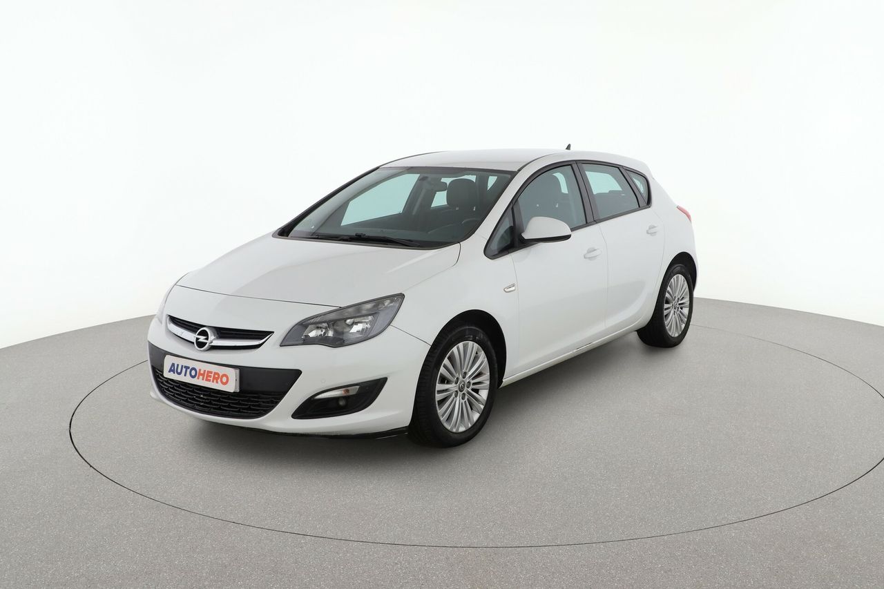 opel astra 2015 /
