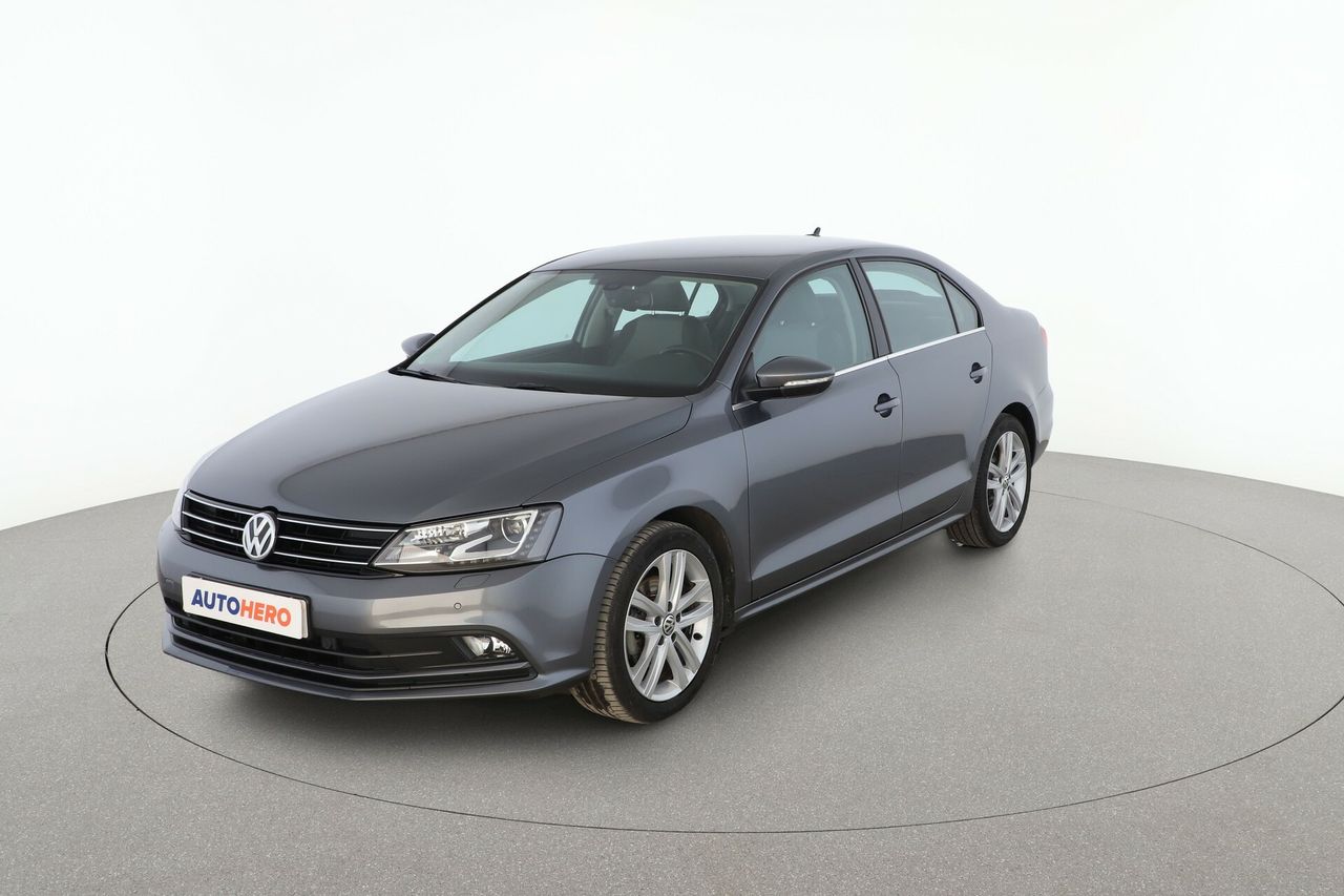 Foto volkswagen jetta 2015 /