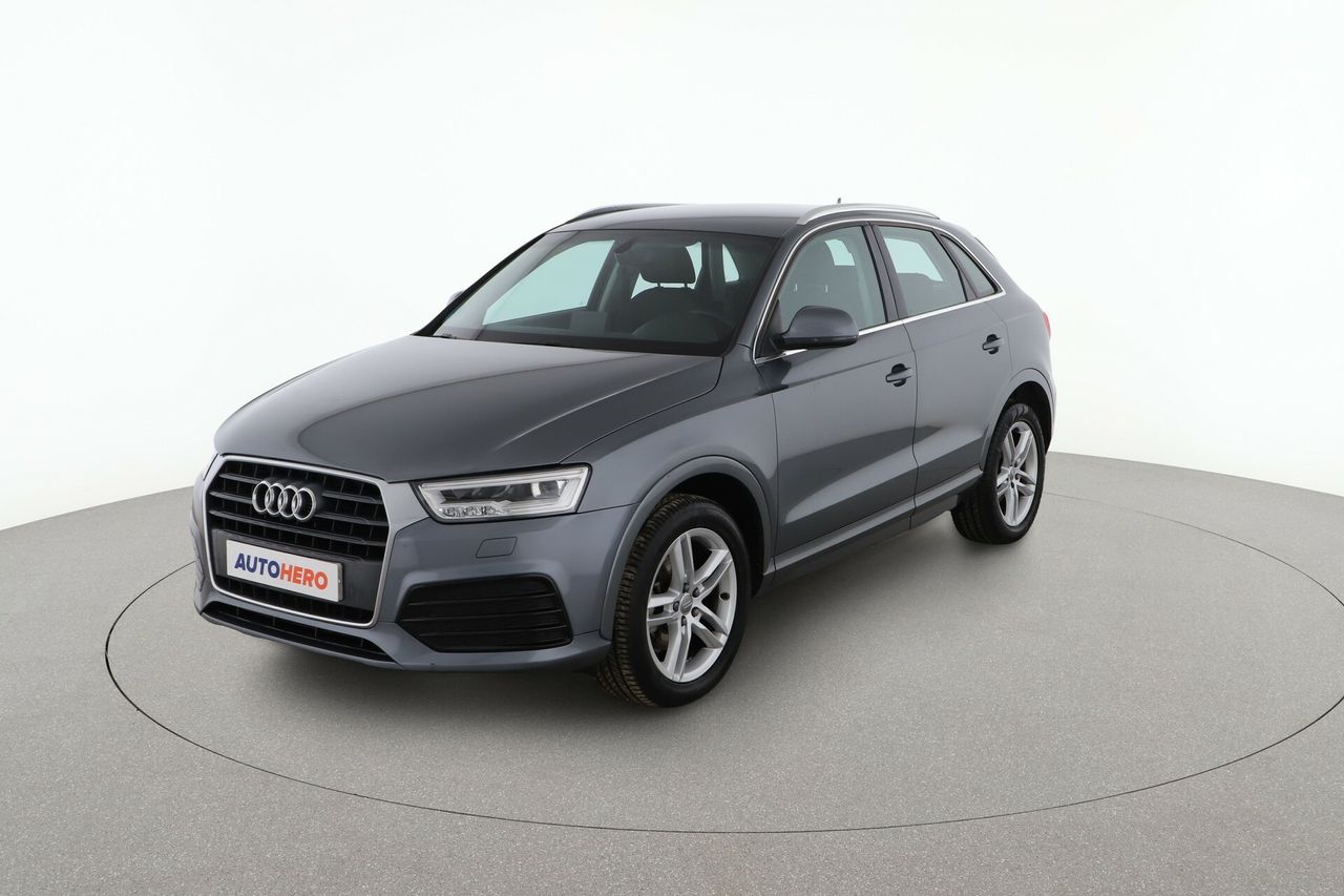 audi q3 2018 /