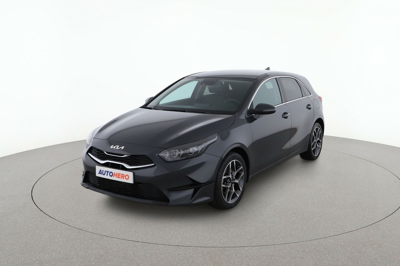 kia ceed 2022 /