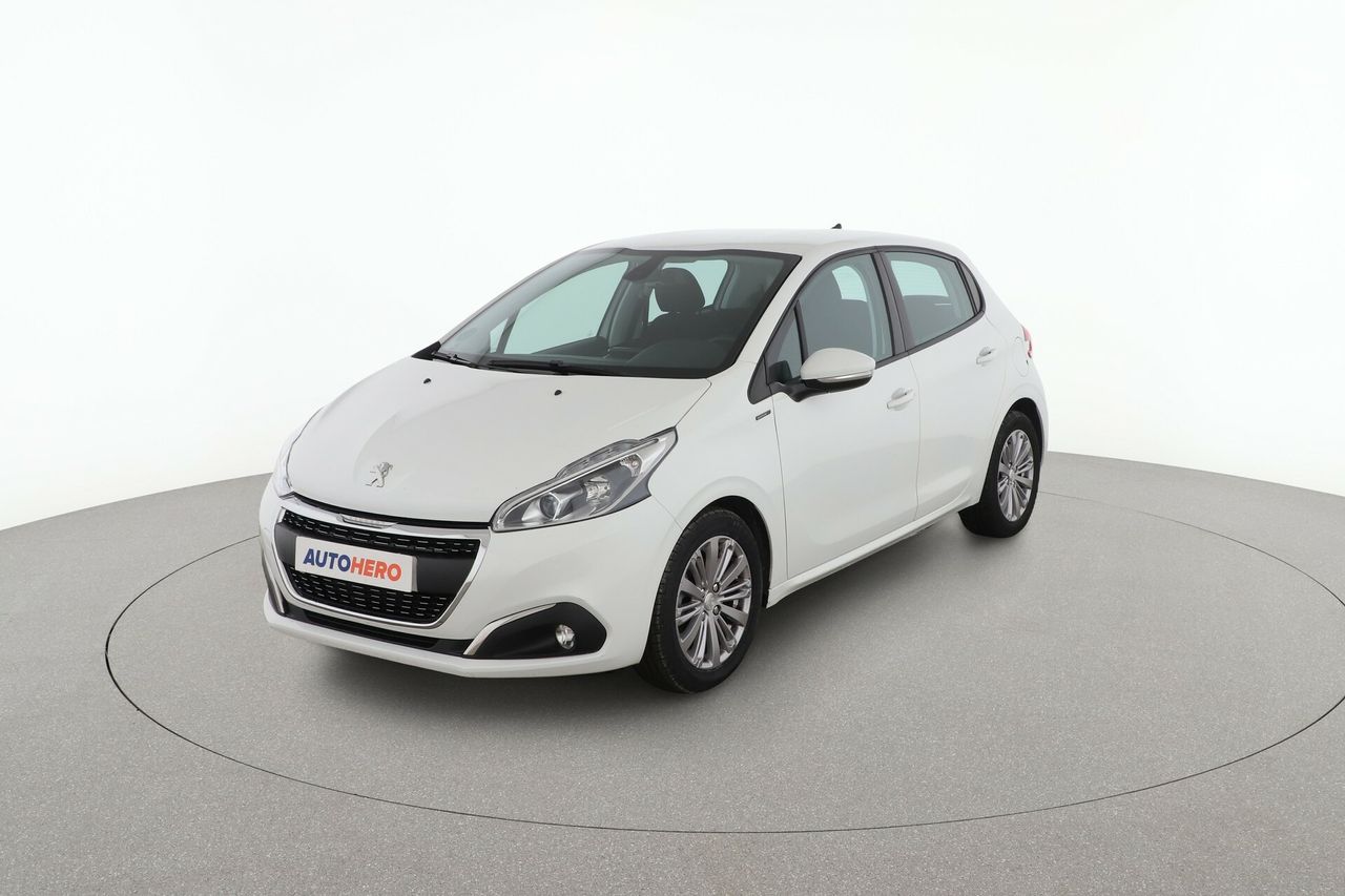 peugeot 208 2018 /