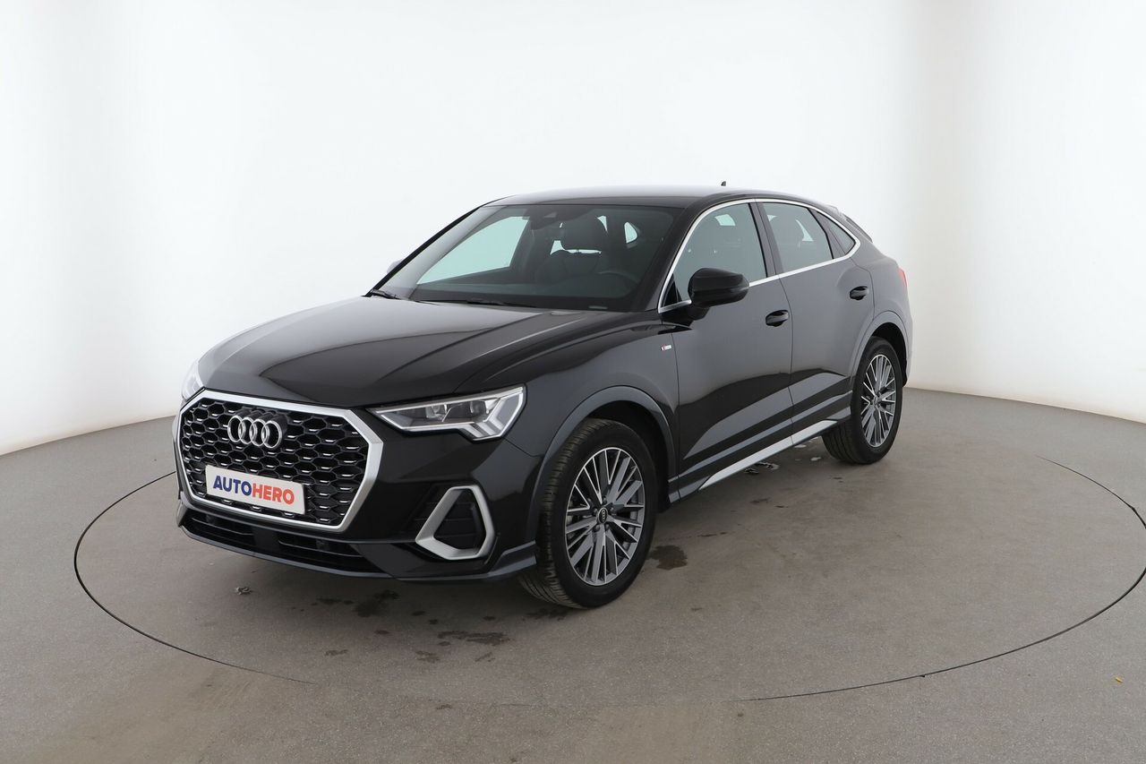 audi q3 2021 /