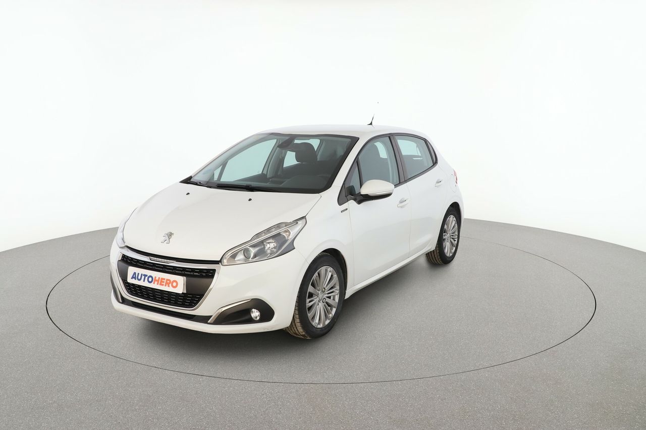 peugeot 208 2018 /