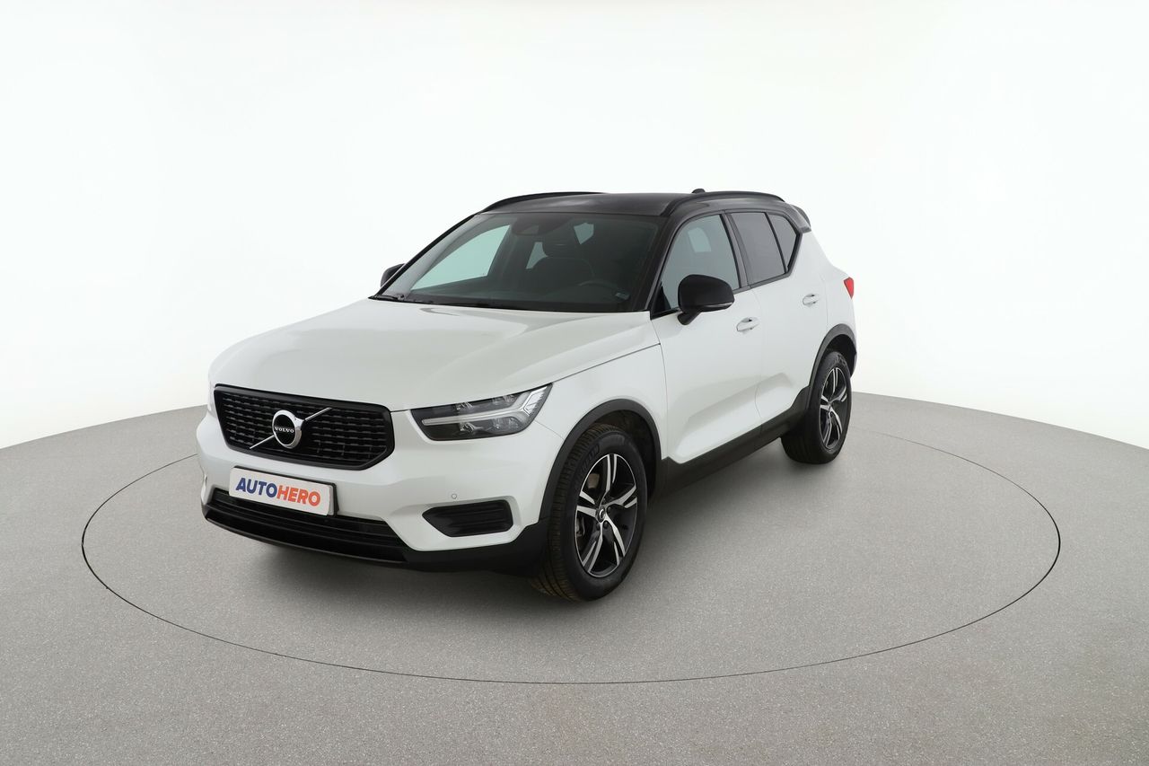 volvo xc40 2020 /