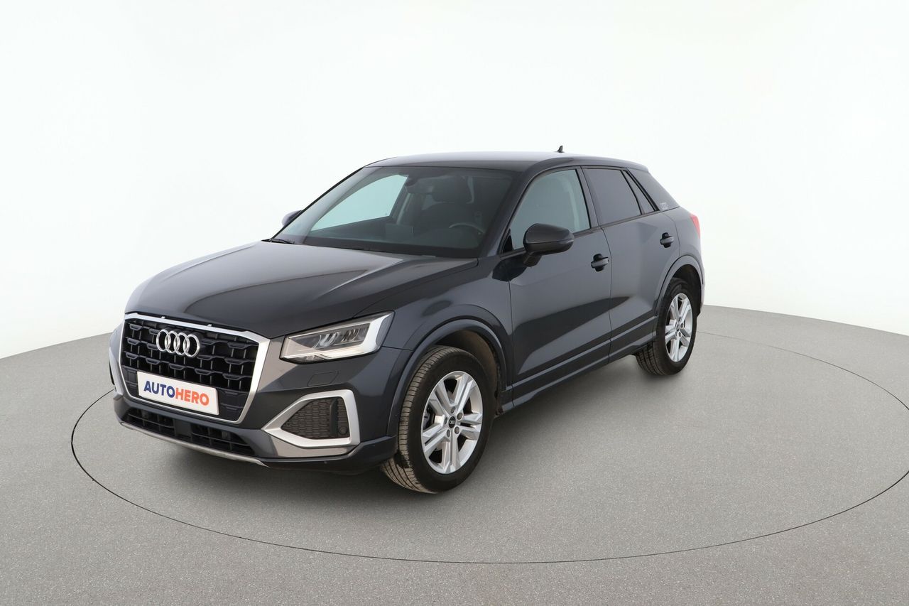 audi q2 2021 /