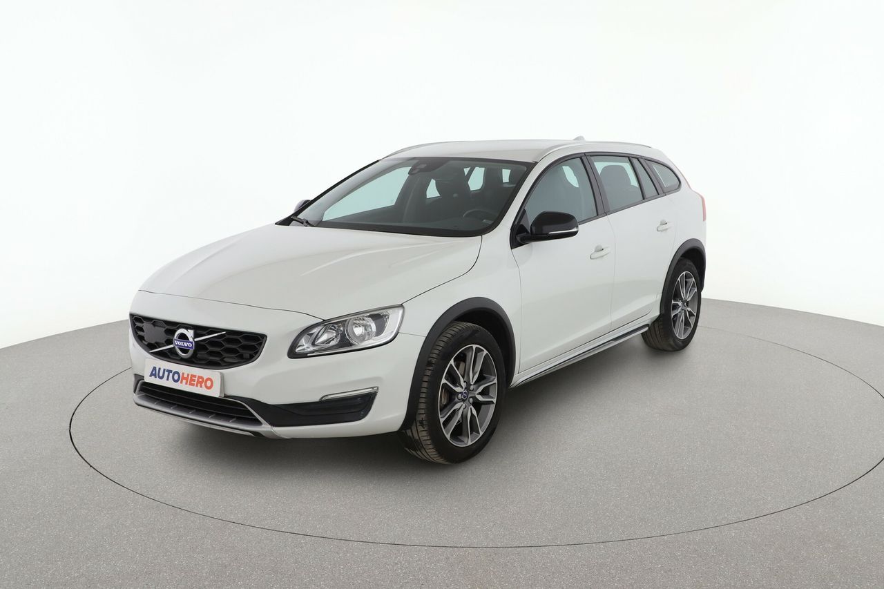 volvo v60 cross country 2018 /