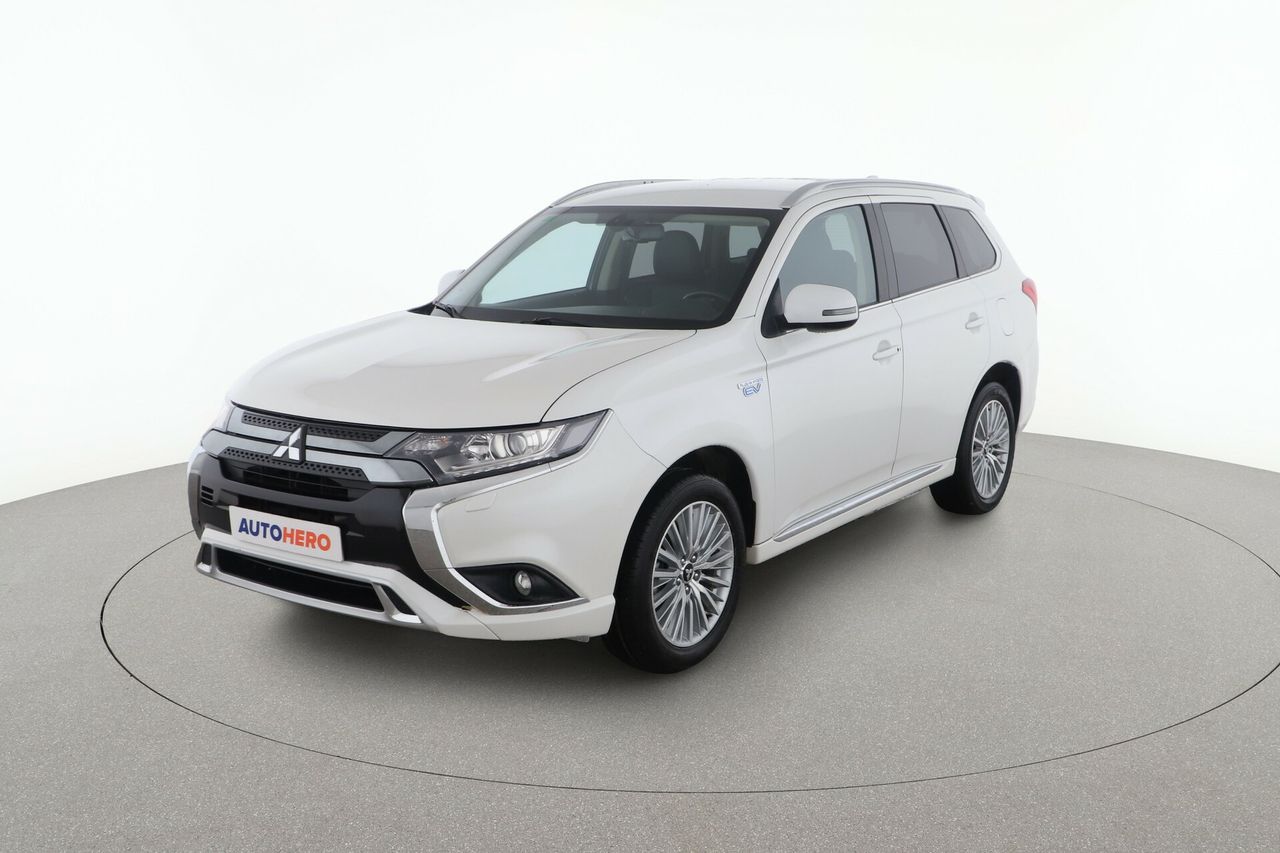 mitsubishi outlander 2019 /