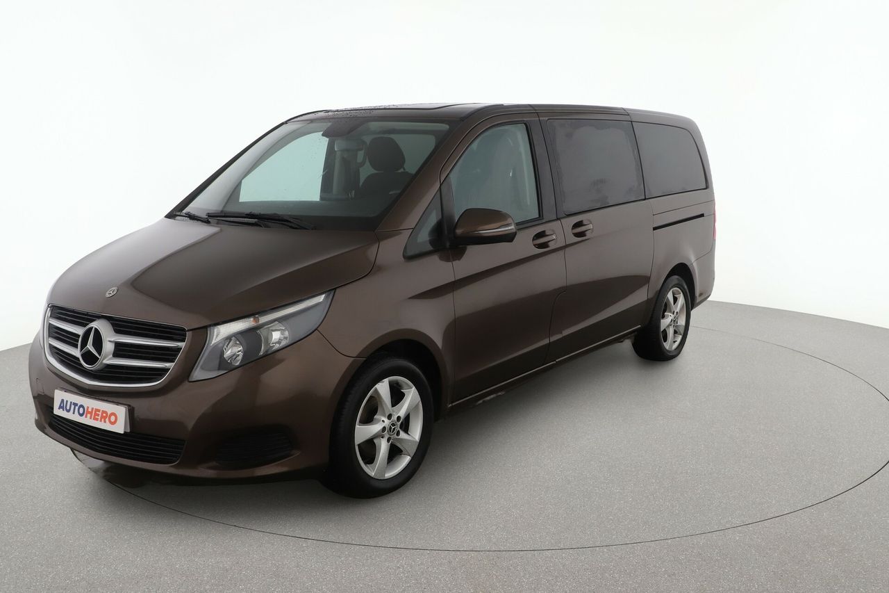 Cubas agua  de segunda mano - mercedes clase v 2019 /