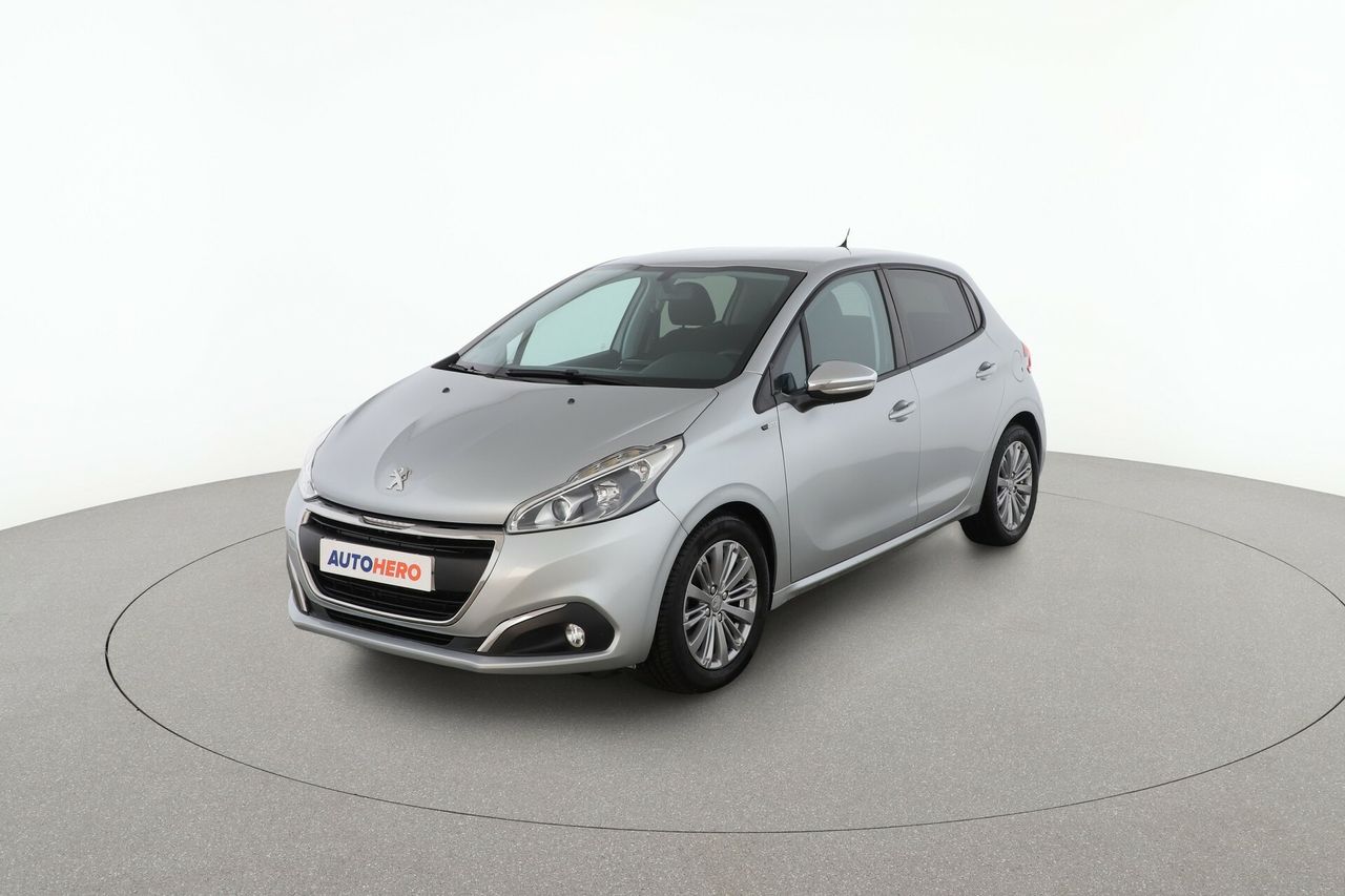 peugeot 208 2017 /