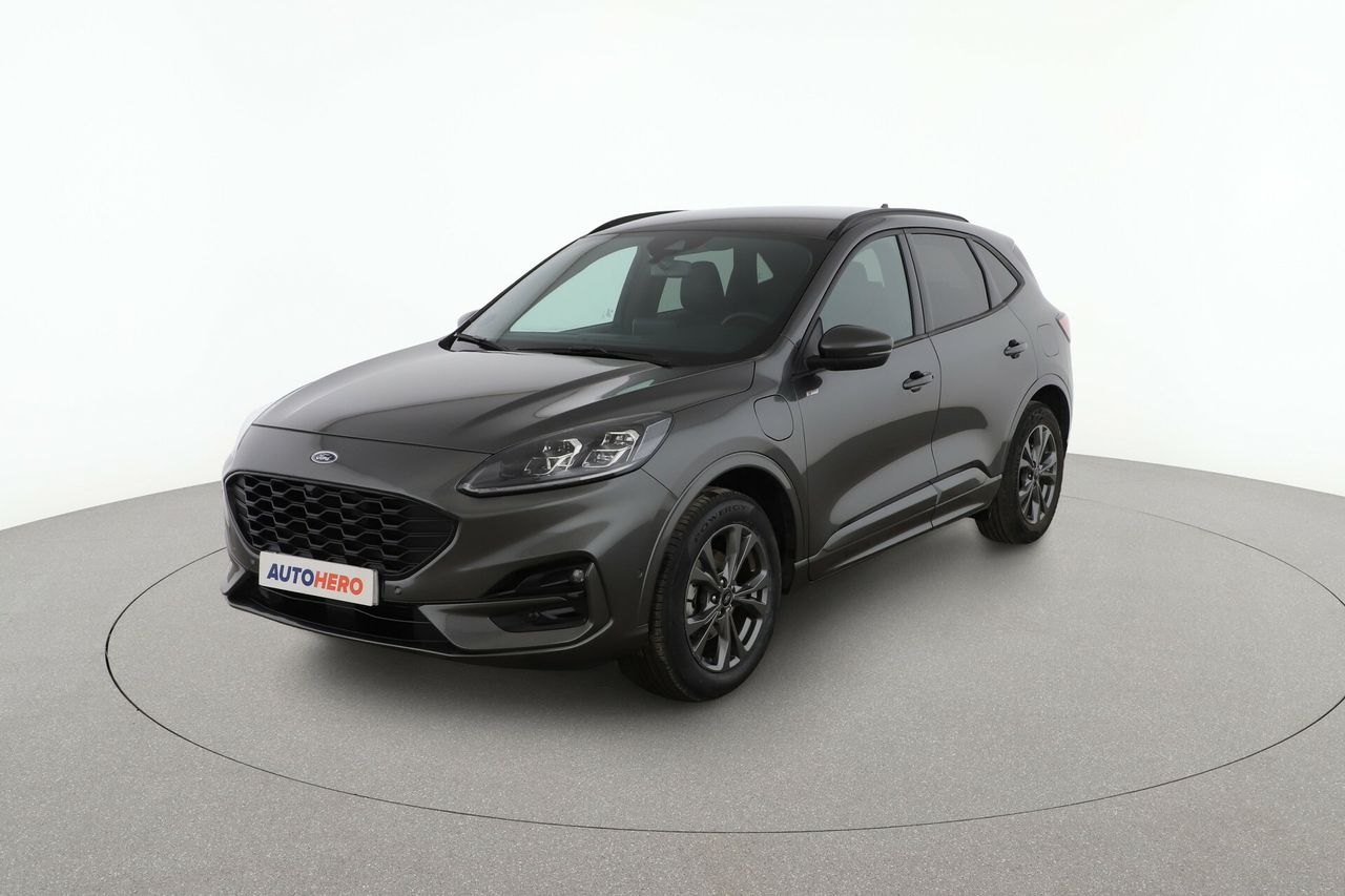 Ford transit traccion delantera  de segunda mano - ford kuga 2022 /