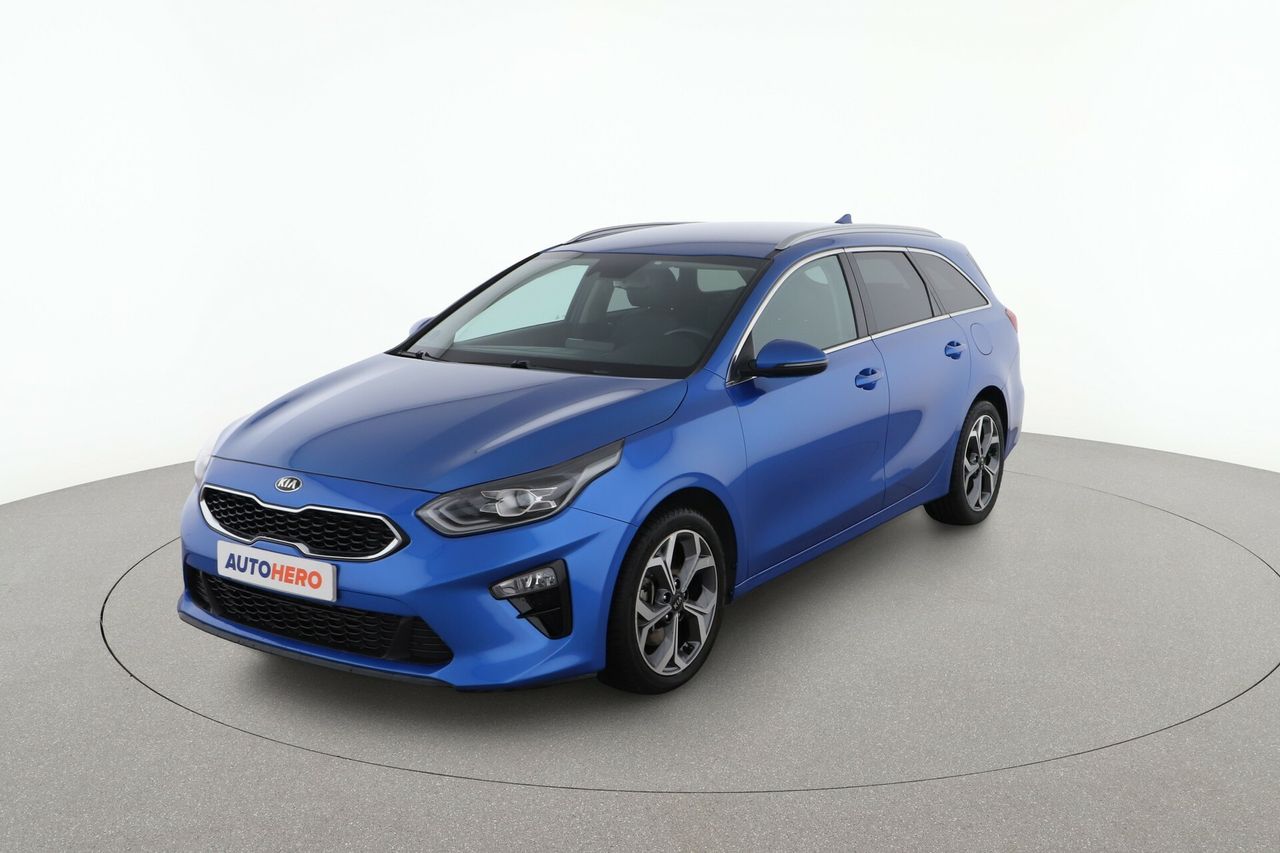 Kia stonic 2021  de segunda mano - kia ceed tourer 2021 /