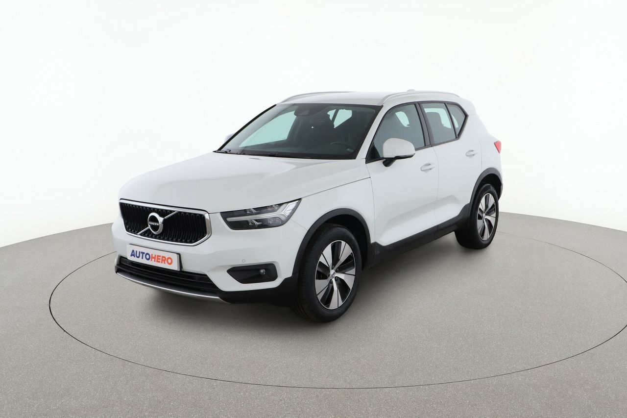 volvo xc-40 2020 /