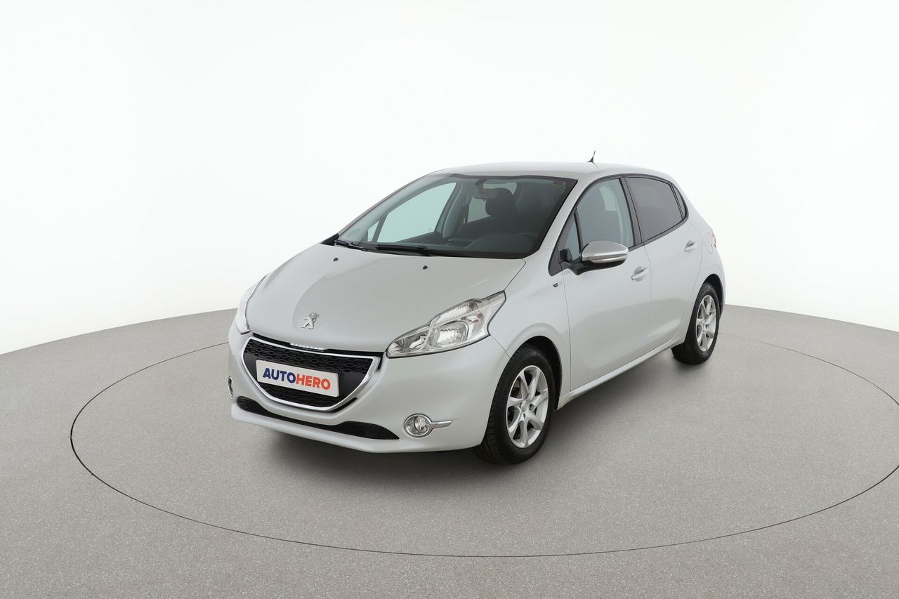 peugeot 208 2014 /