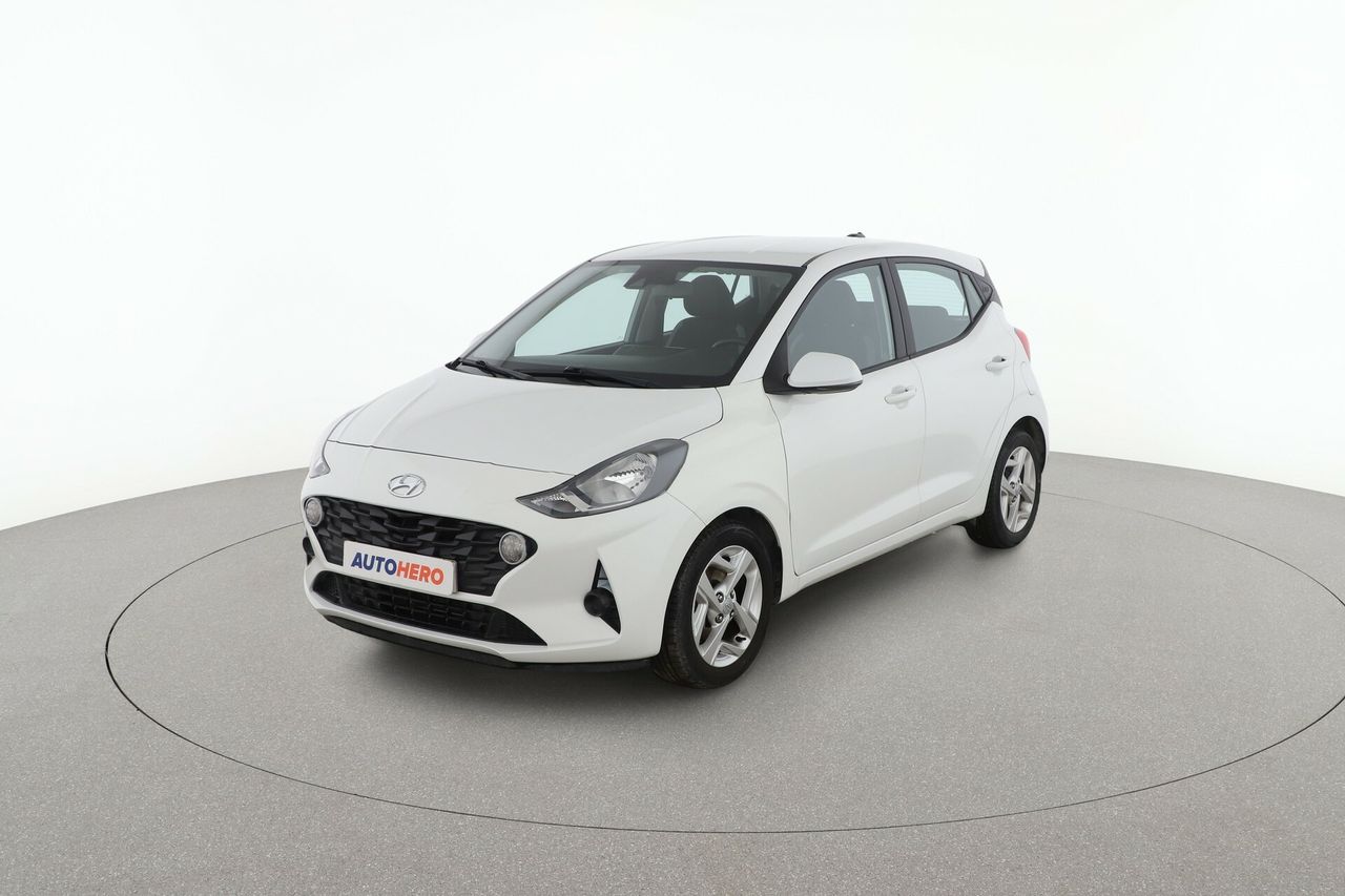 Hyundai i10 color negro  de segunda mano - hyundai i10 2021 /