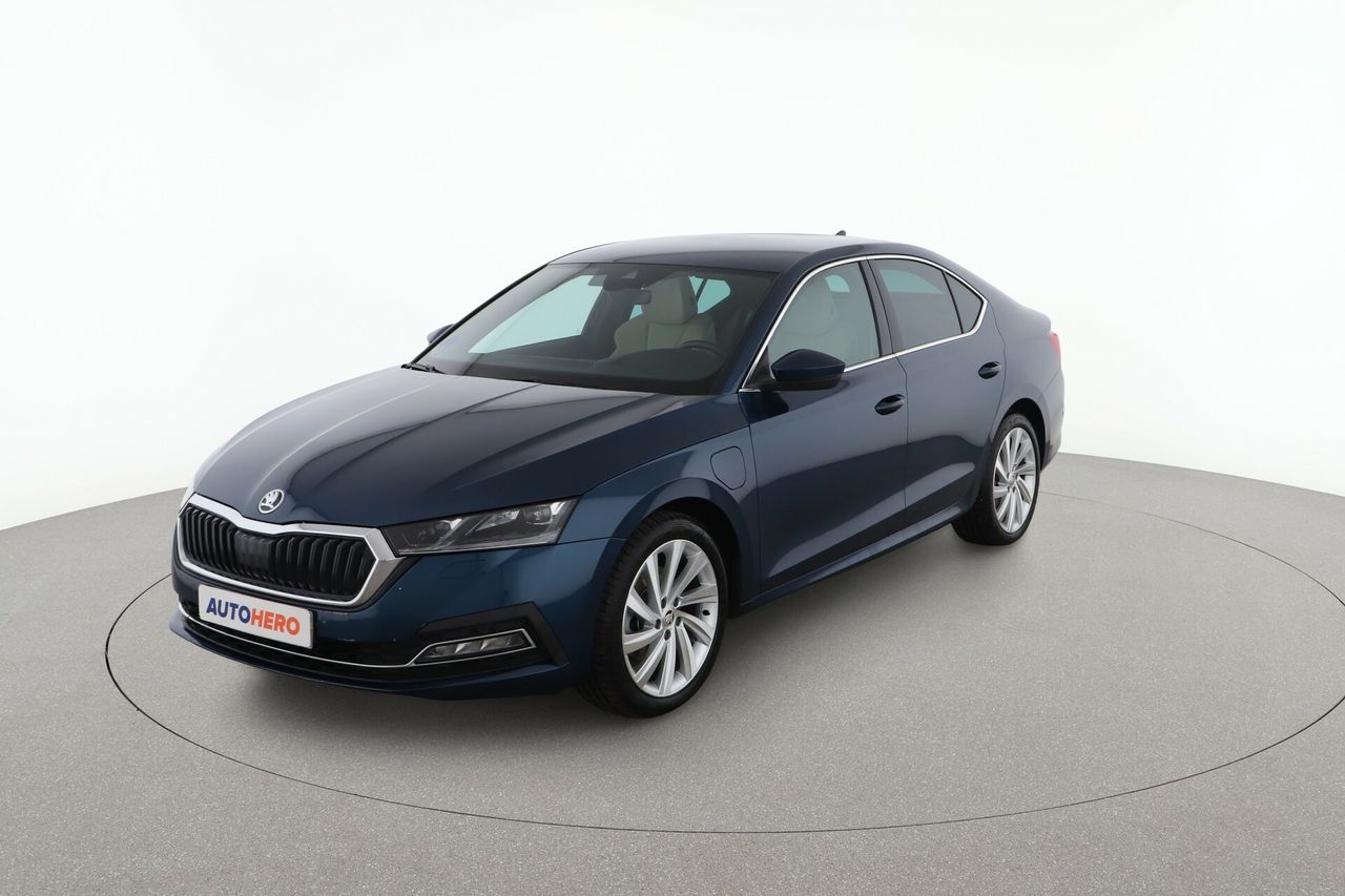 Mobil home  de segunda mano - skoda octavia 2020 /