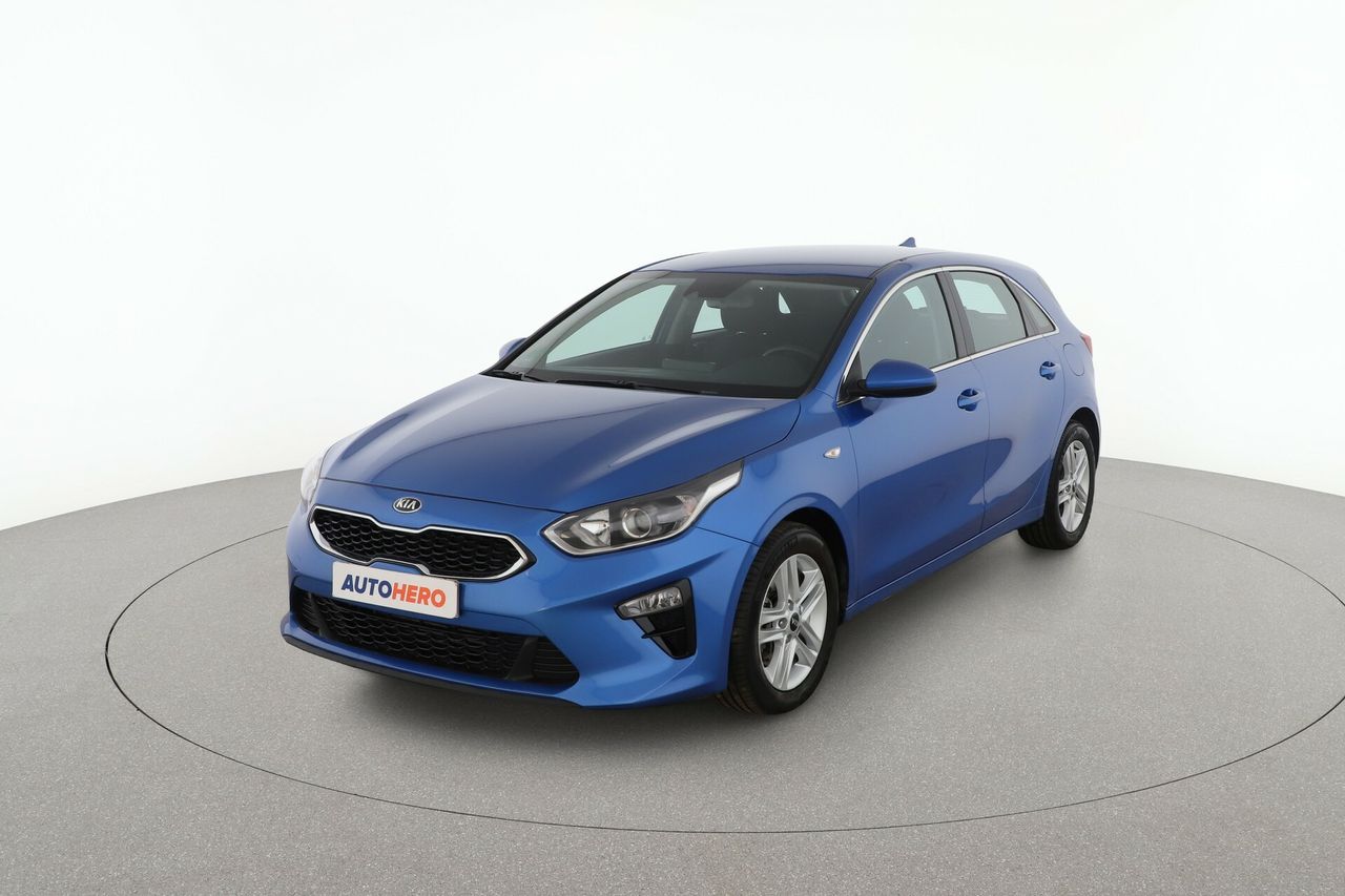 kia ceed 2021 /