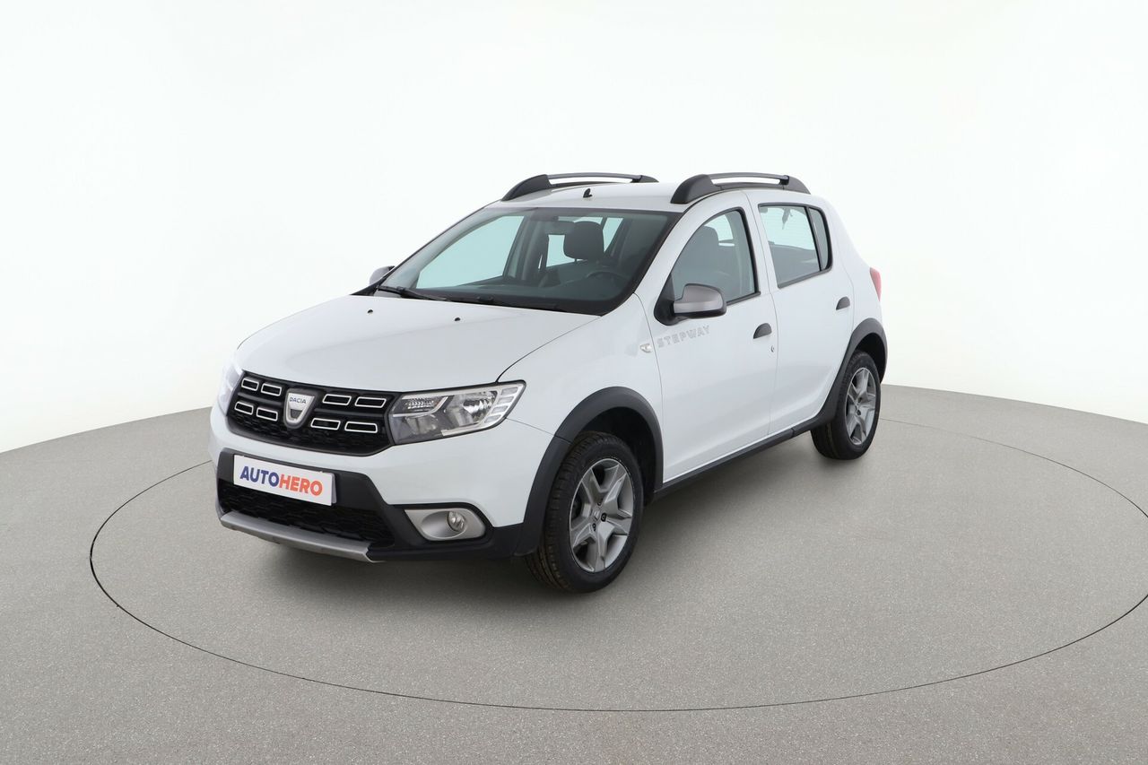 Dacia duster con asiento trasero 2 fila plegable  de segunda mano - dacia sandero 2019 /