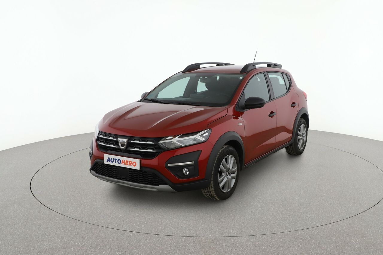 Dacia duster con asiento trasero 2 fila plegable  de segunda mano - dacia sandero 2022 /