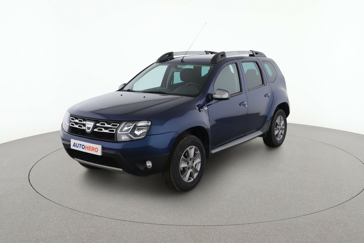 Dacia duster con limpialuneta trasera  de segunda mano - dacia duster 2015 /