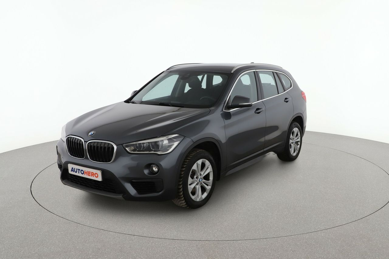 Bmw i3 con sensores de ayuda al aparcamiento  de segunda mano - bmw x1 2019 /