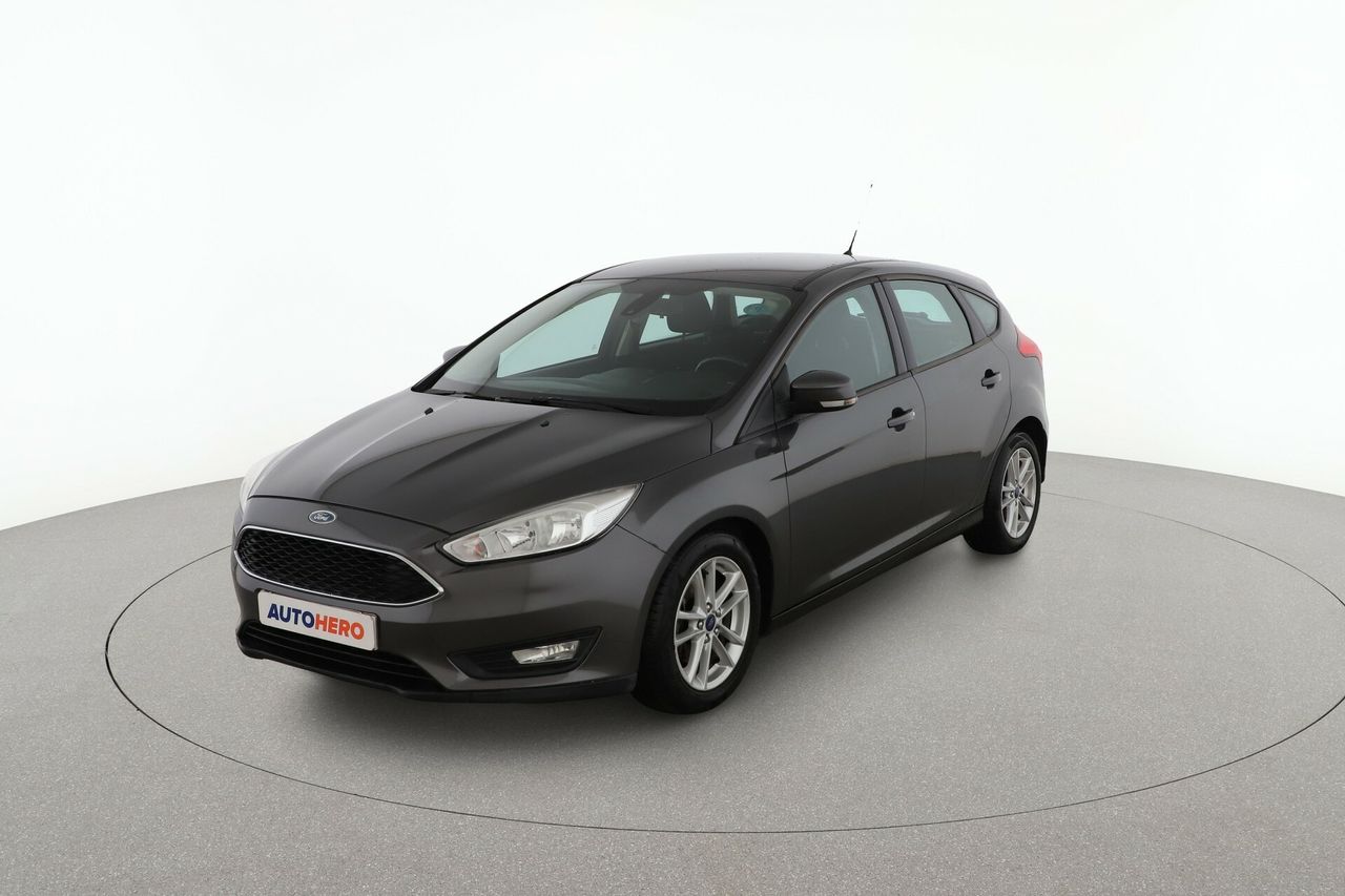 Ford transit traccion delantera  de segunda mano - ford focus 2015 /