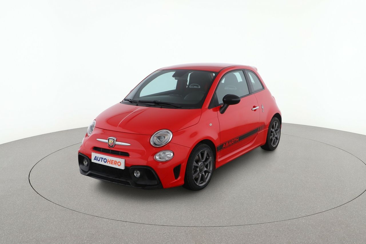 Detalles exteriores en aluminio  de segunda mano - abarth 500 2020 /