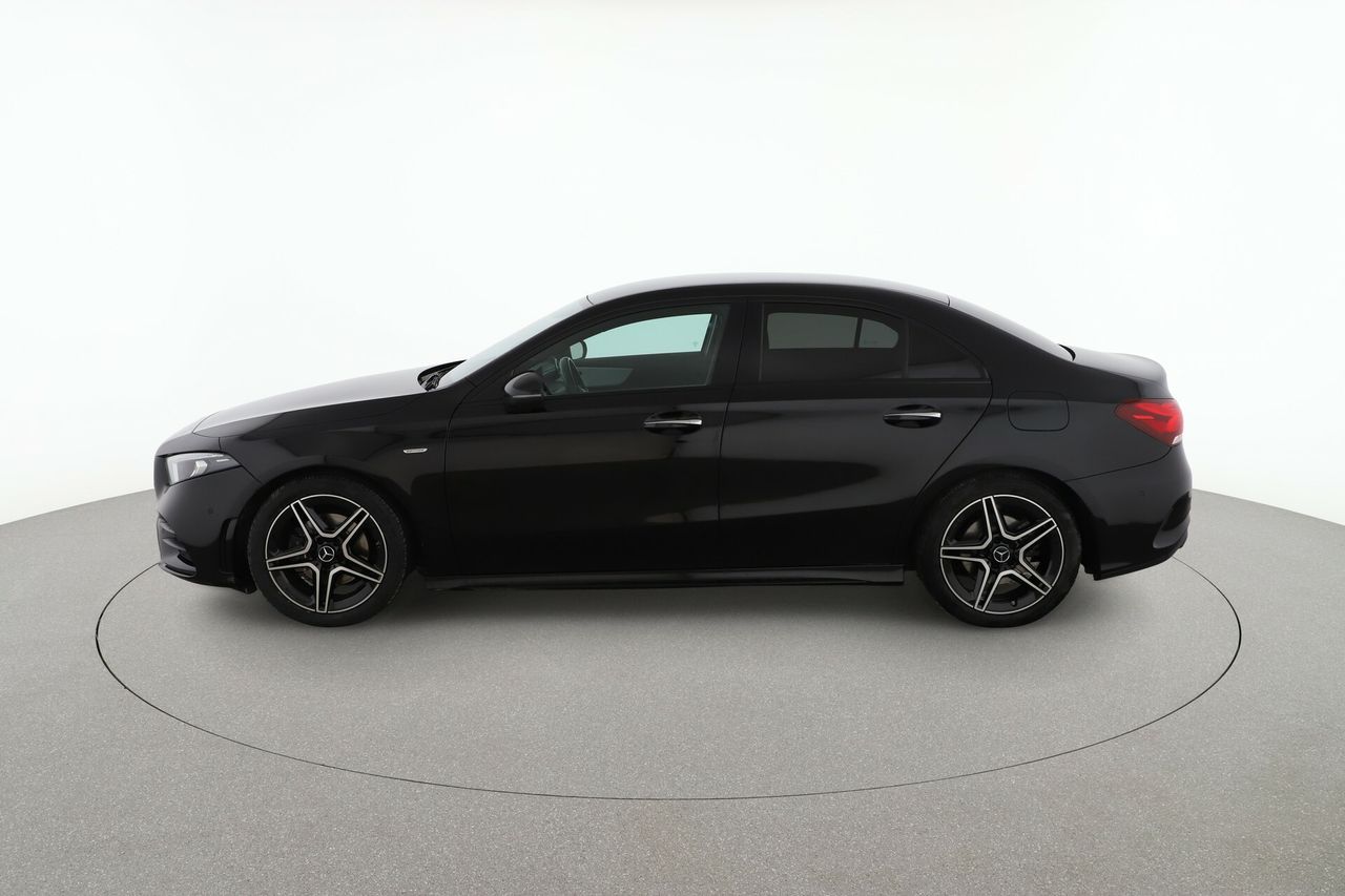 mercedes clase a 2022 / foto grande (3)