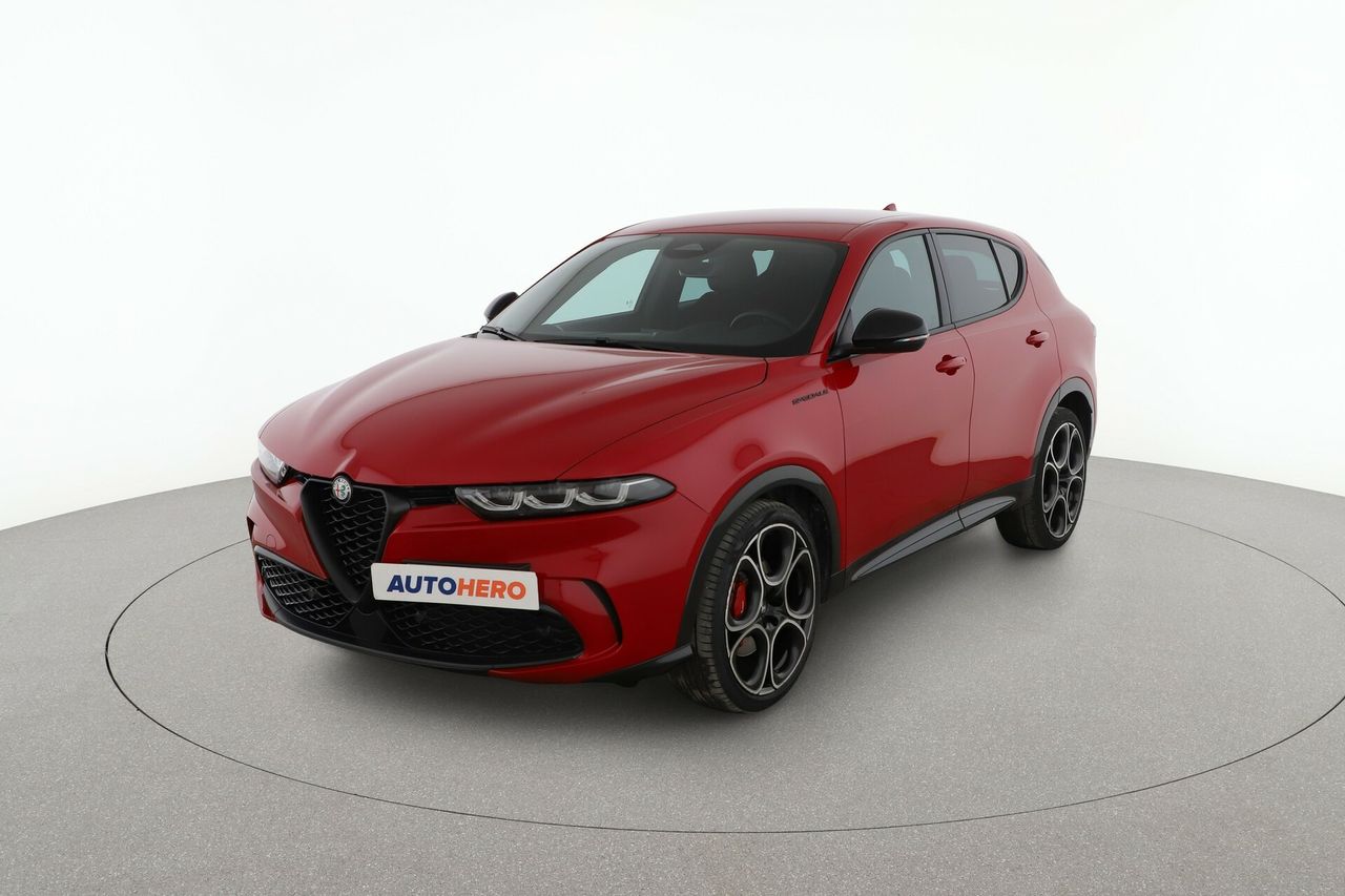 Foto alfa romeo tonale 2023 /