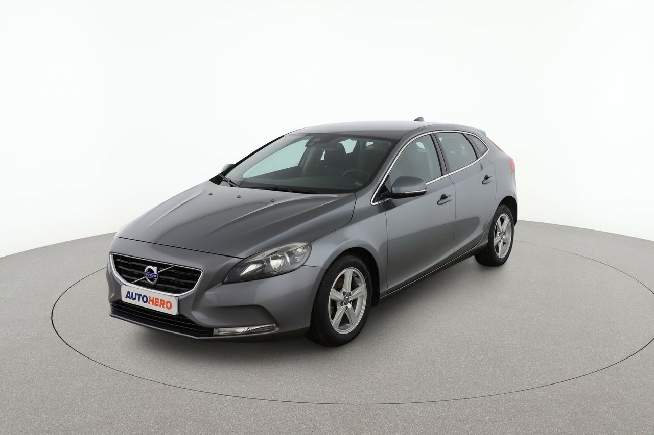 volvo v40 2015 /