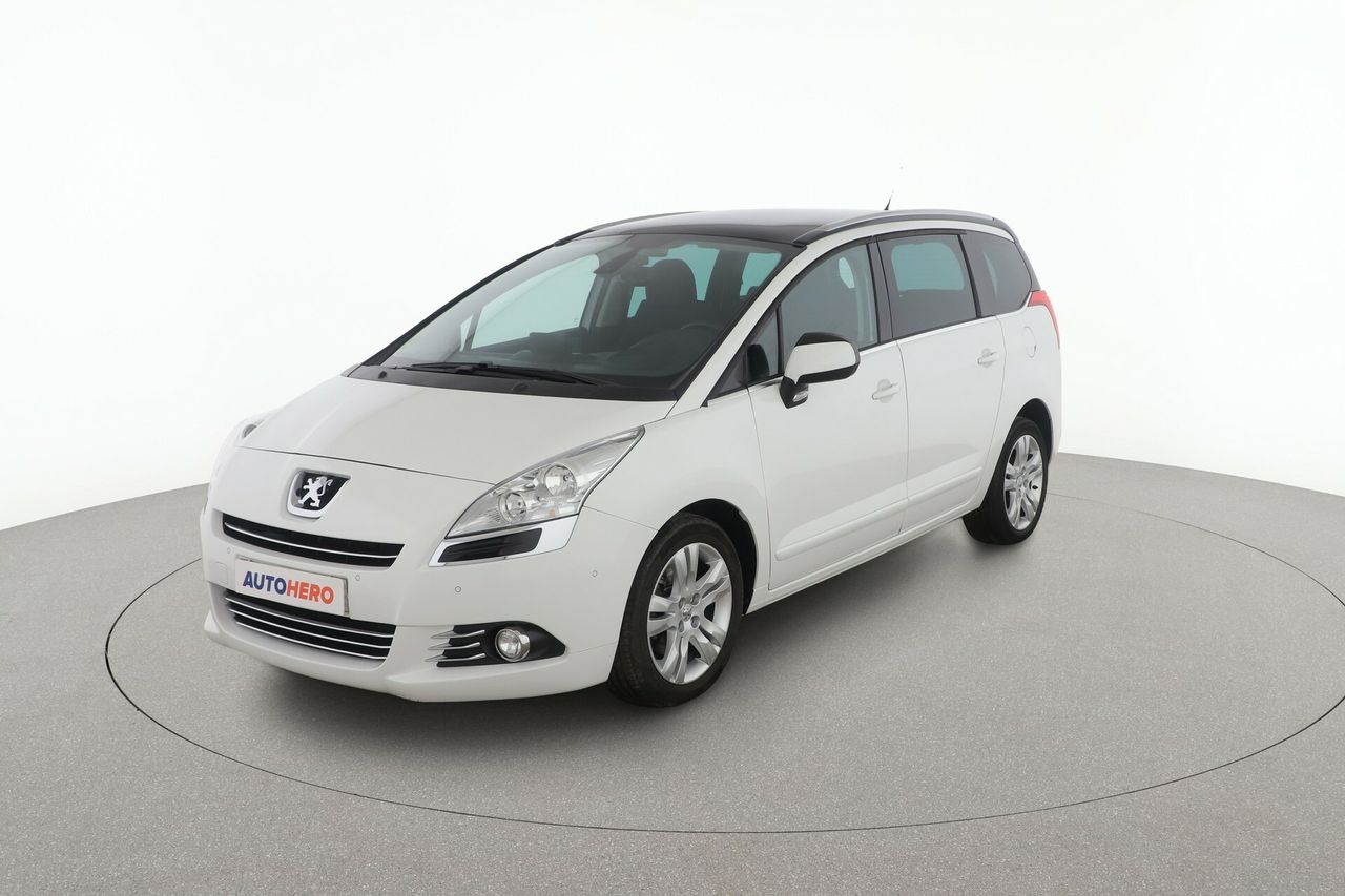 peugeot 5008 2013 /