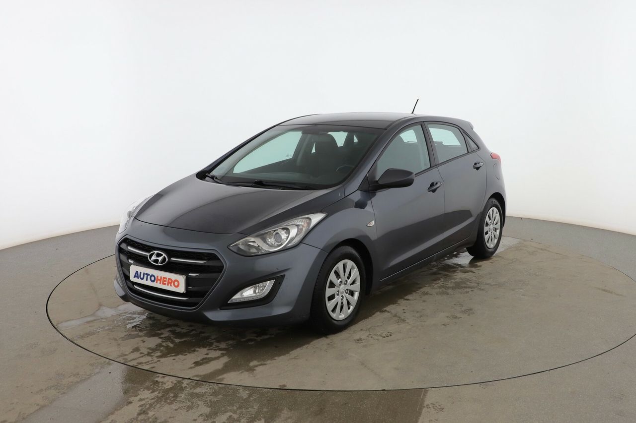 Traccion tcs  de segunda mano - hyundai i30 2017 /