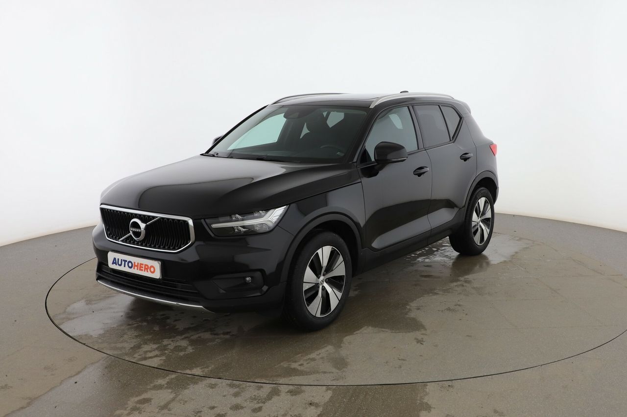 volvo xc40 2020 /