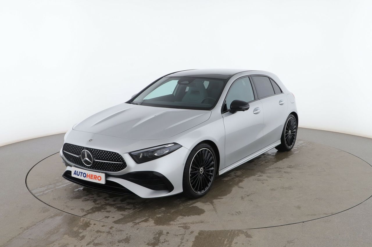 Clase a espejos plegables  de segunda mano - mercedes clase a 2023 /