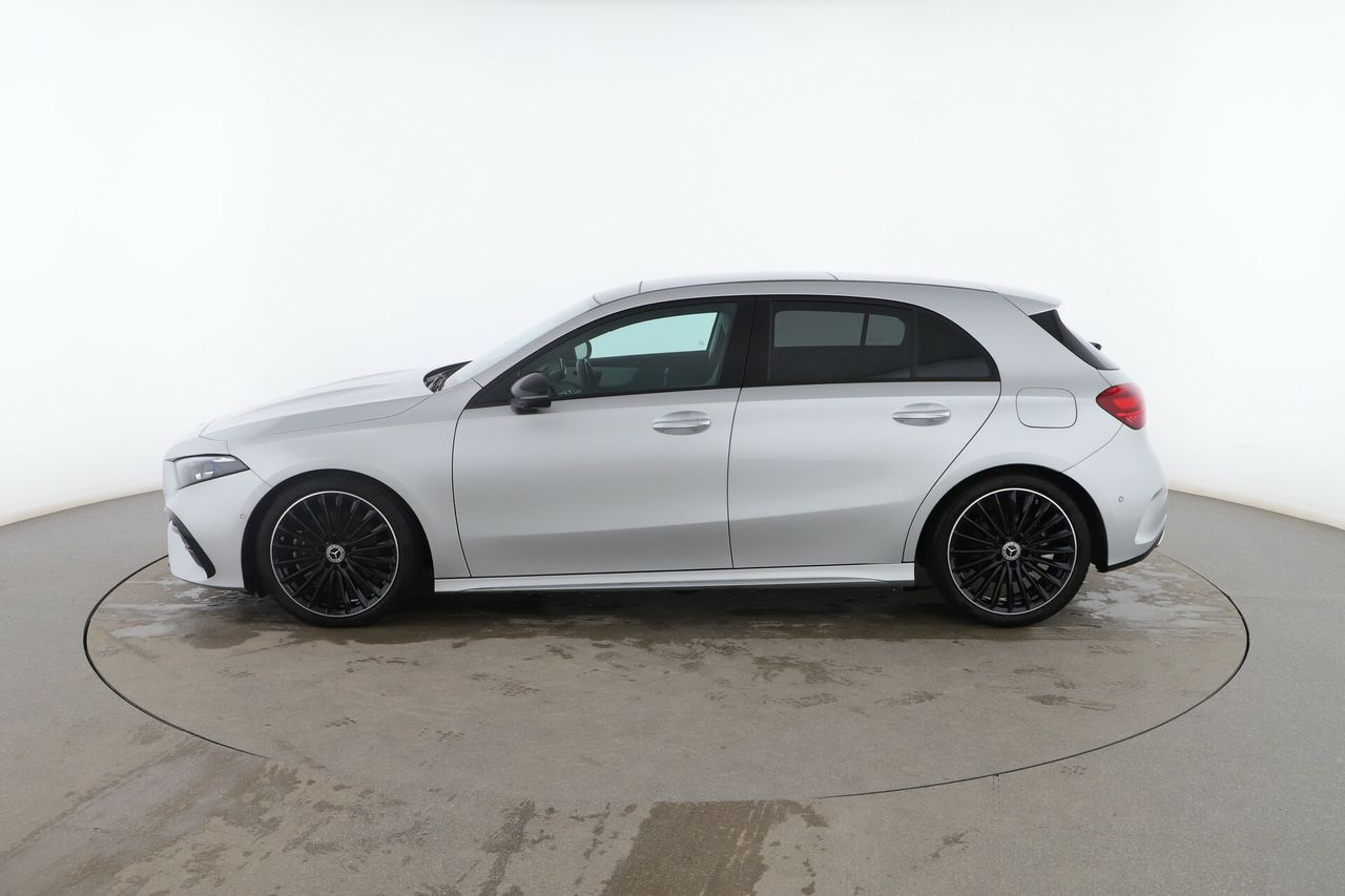 mercedes clase a 2023 / foto grande (3)