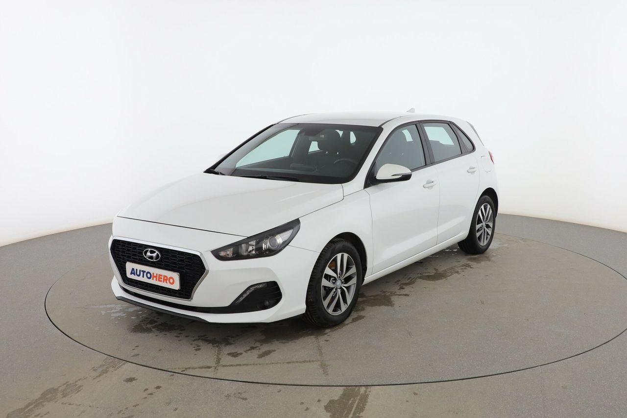 Hyundai kona 2020 reposabrazos central delantero  de segunda mano - hyundai i30 2020 /